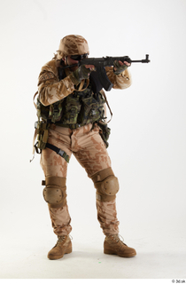 Photos Robert Watson Army Czech Paratrooper Poses aiming gun crouching…